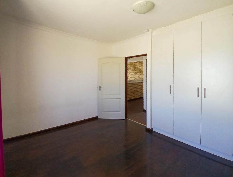 3 Bedroom Property for Sale in Britannia Bay Western Cape